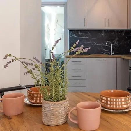 Modern & Comfort In Metaksourgeio 1 Apartment *