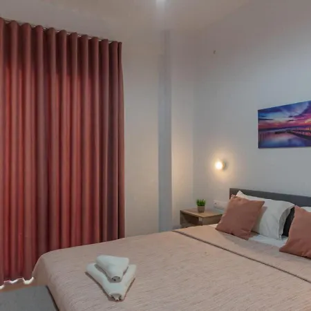 Apartment Modern & Comfort In Metaksourgeio 1 Athens